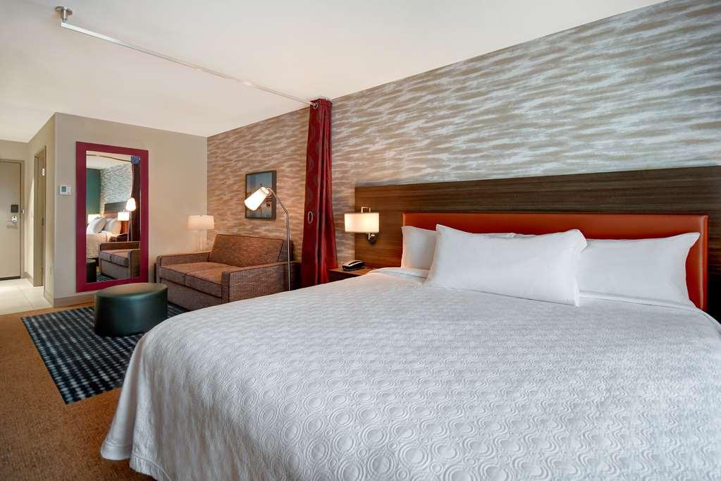 Home2 Suites Wichita Downtown Delano, Ks Стая снимка