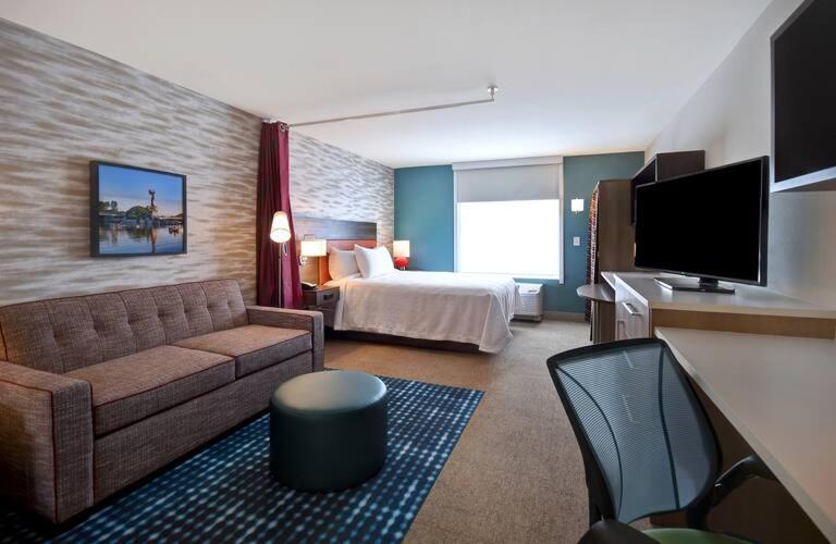 Home2 Suites Wichita Downtown Delano, Ks Екстериор снимка